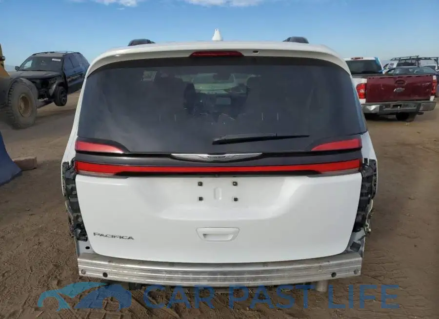 2C4RC1BG3NR115896# 6