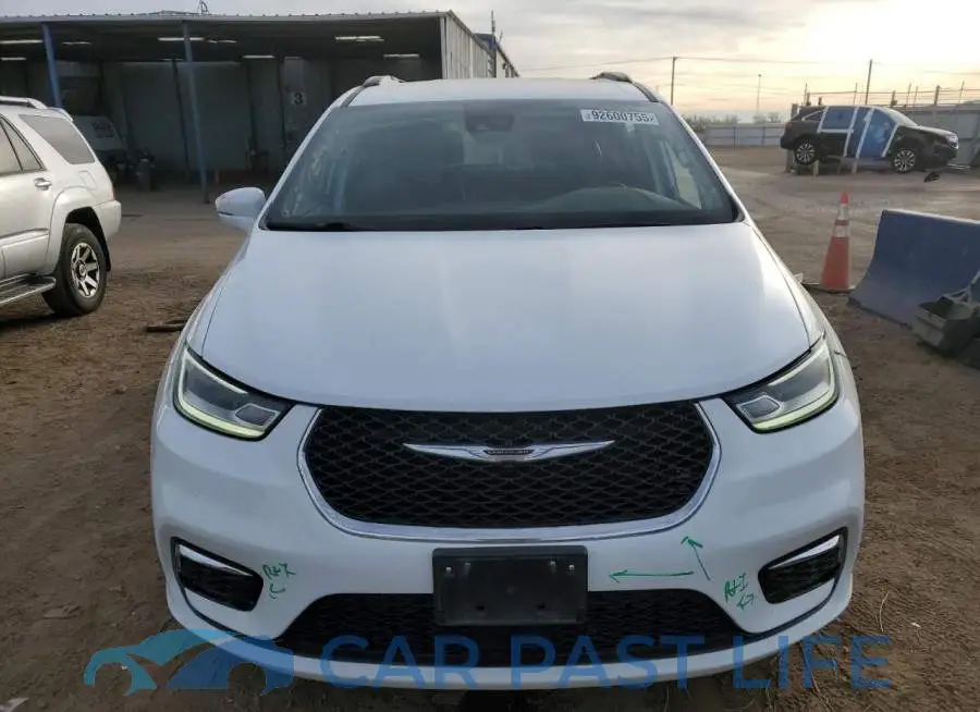 2C4RC1BG3NR115896# 5