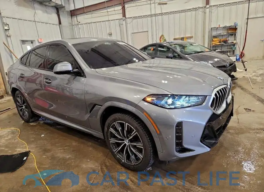 5UX33EX04R9V84014# 4