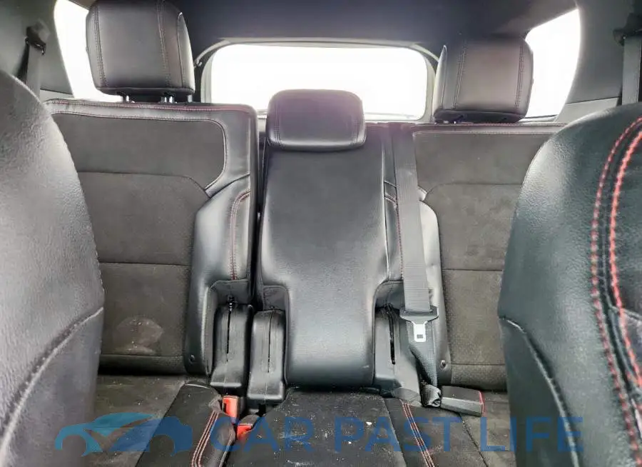 1FM5K7D83JGC40866# 10