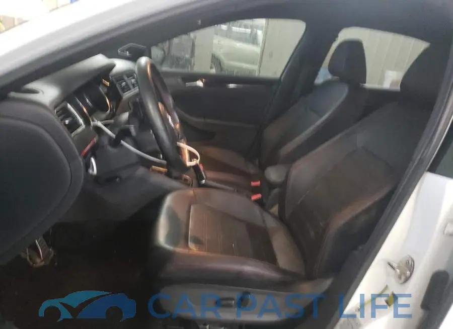 3VW4S7AJ2GM310067# 7