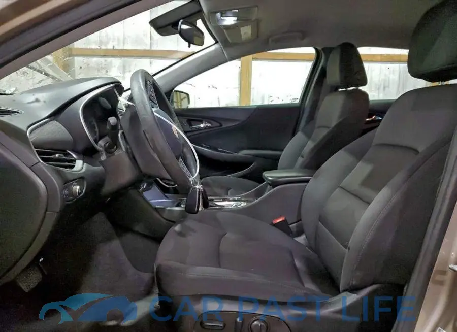 1G1ZD5ST9PF170177# 7