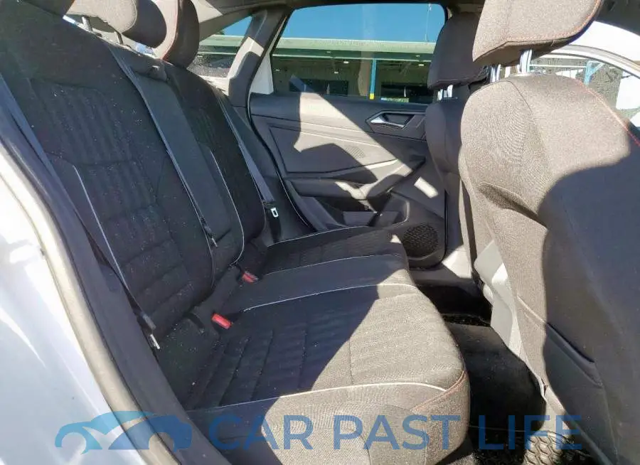 3VW5T7BU1MM104485# 10