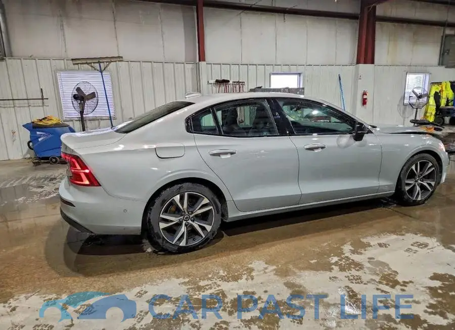 7JRL12GC1SG365644# 3