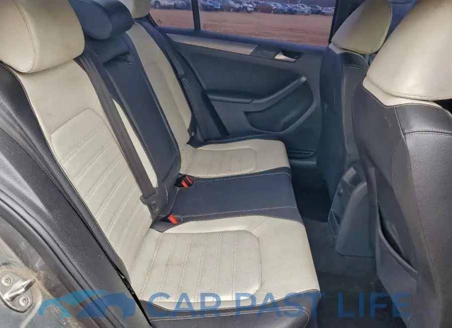 3VWD17AJ2GM414531# 10