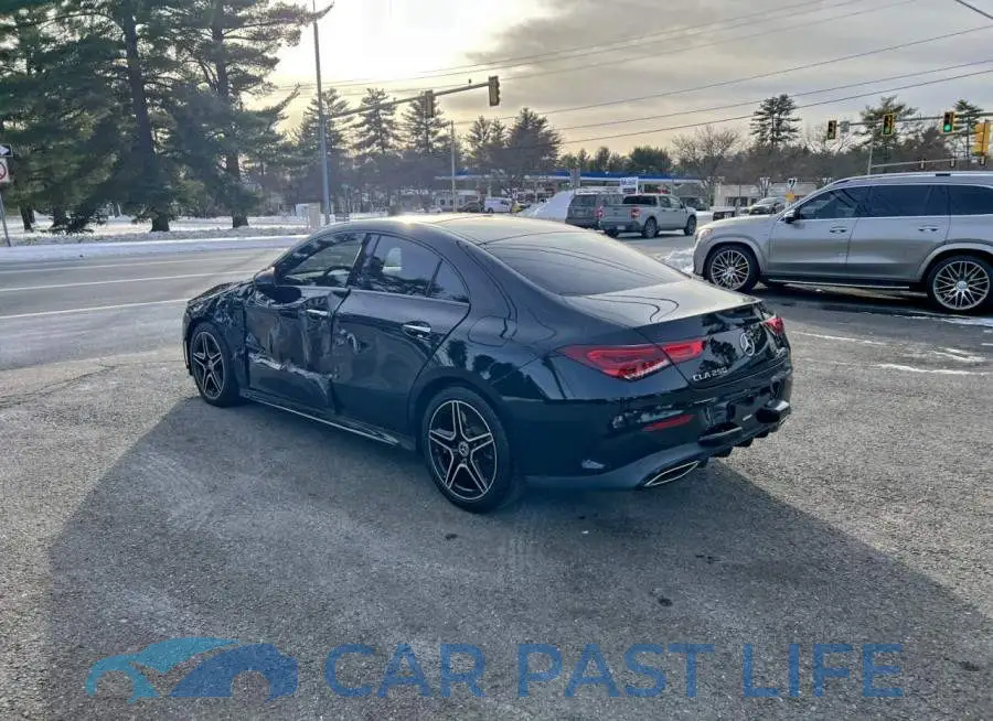 W1K5J4HB4NN299072# 4