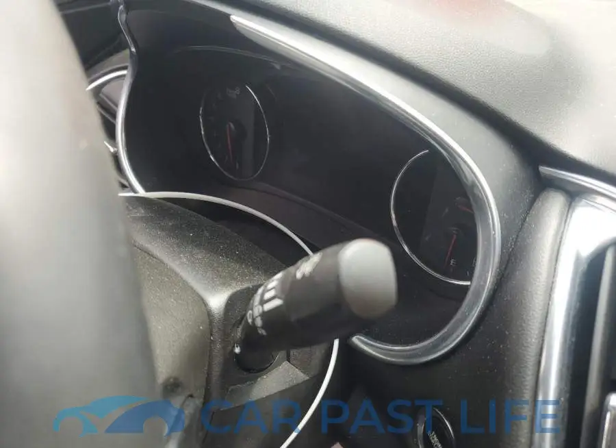 1G1ZE5SXXNF155250# 9