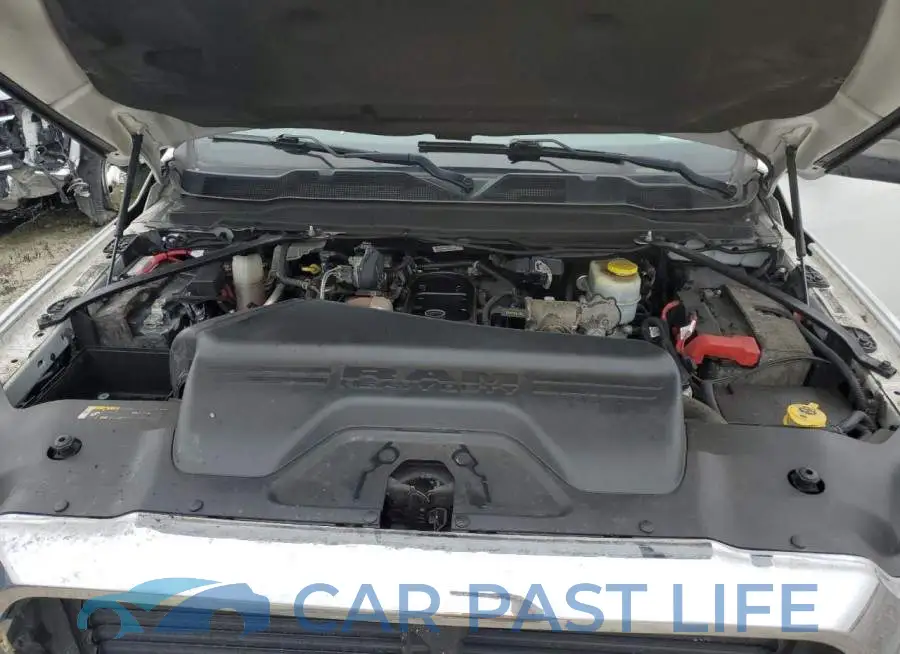 3C63R3HL1KG547609# 11