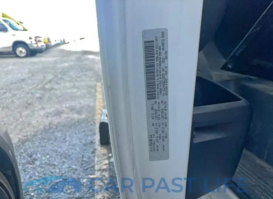 3C6TRVDG9GE125563# 10