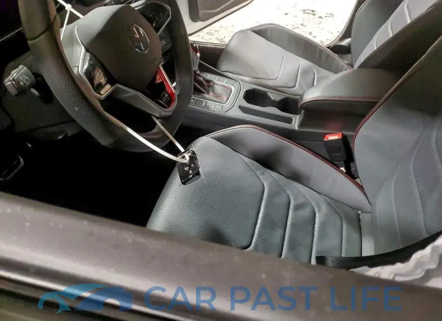 3VW2T7BU1SM014575# 7
