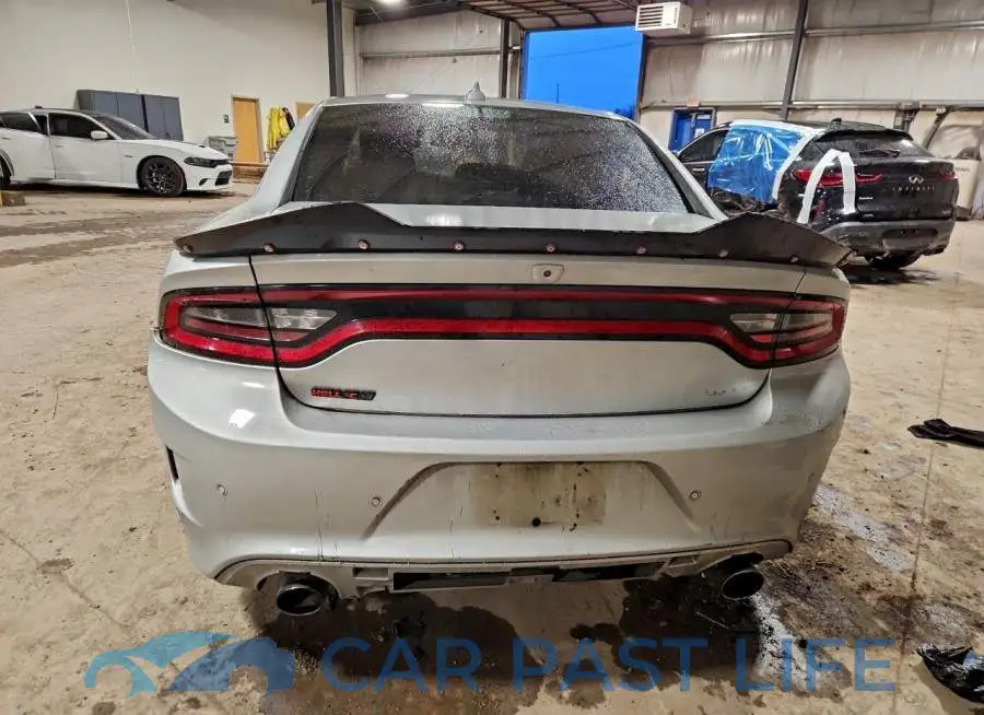 2C3CDXGJ9KH760472# 6