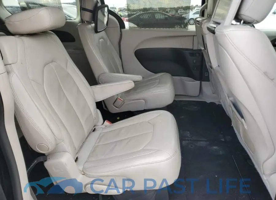 2C4RC1EGXHR543142# 10