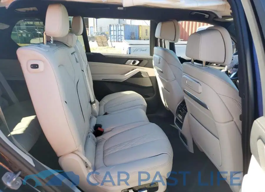 5UX23EM01T9136806# 11