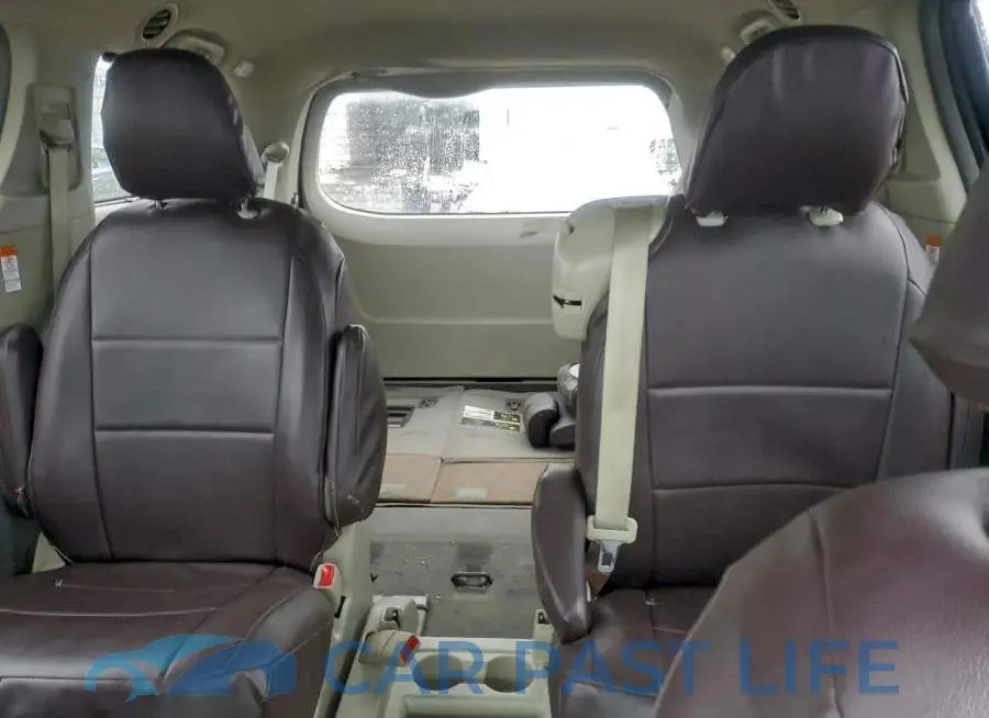 5TDYZ3DC3KS984629# 10