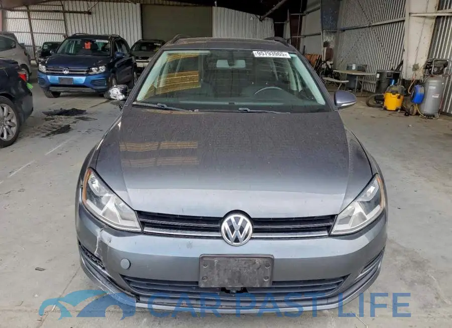 3VWC17AU7GM523654# 5