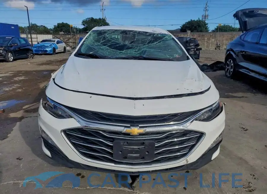 1G1ZD5ST4PF215073# 5