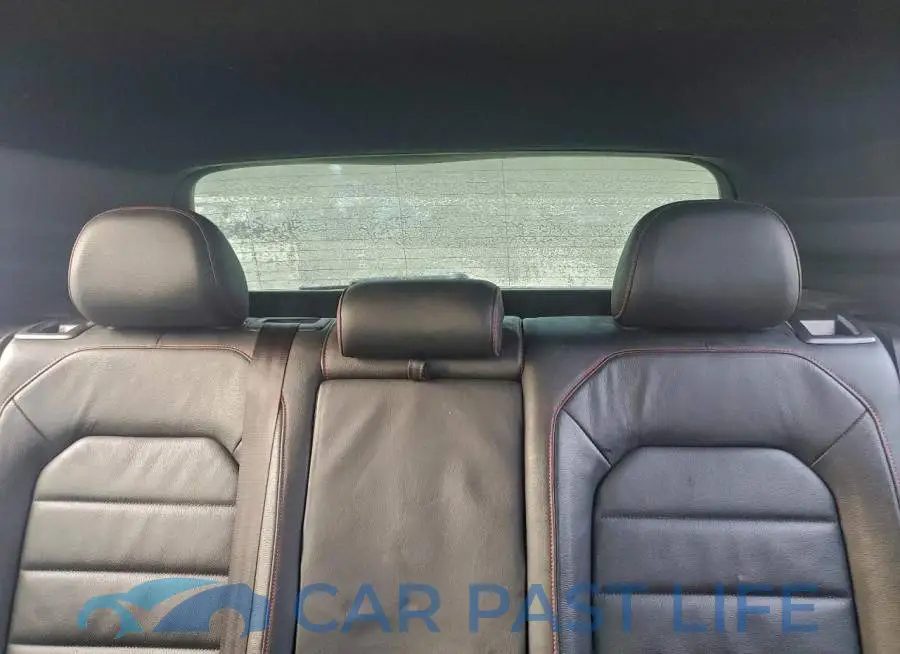 3VW4T7AU3GM040693# 10