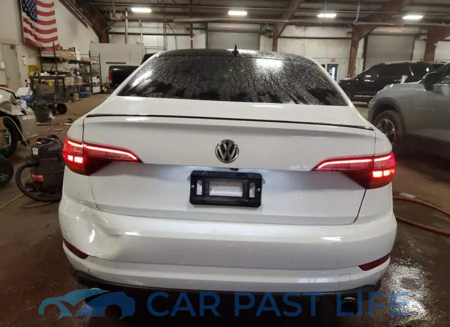 3VW5T7BU4KM169862# 6
