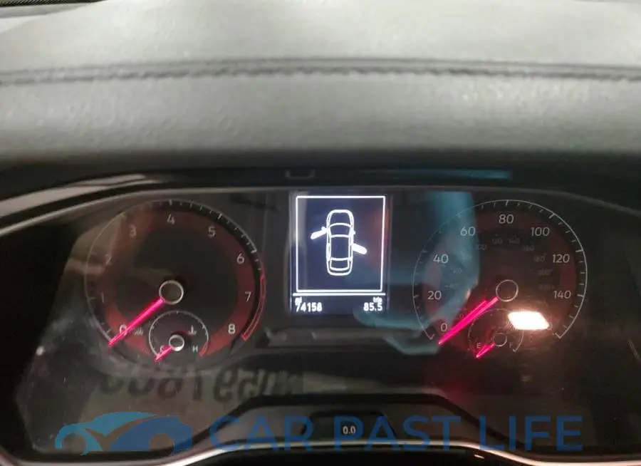 3VW5T7BU4KM169862# 9