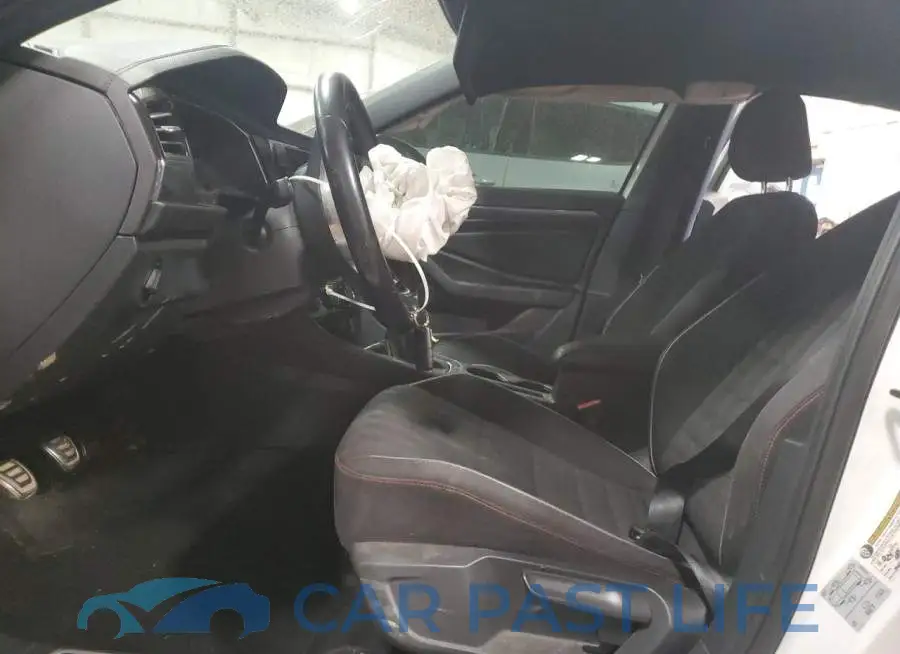 3VW5T7BU4KM169862# 7