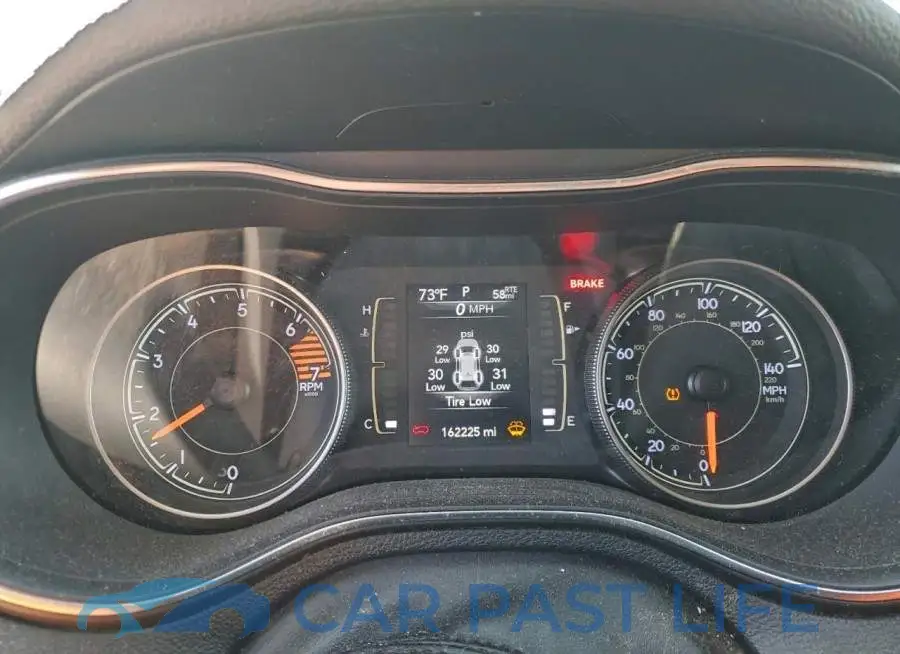 1C4PJLCB4KD187281# 9