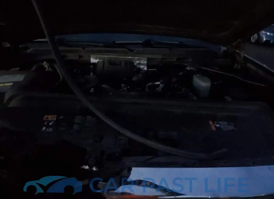 1GT12UE89GF258139# 11