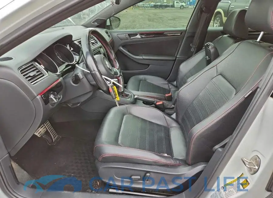 3VW4T7AJ0GM255809# 7