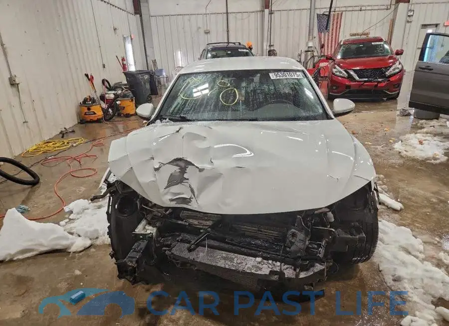 3VW6T7BU4LM085983# 5