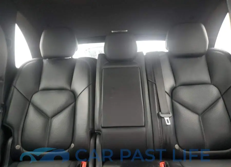 WP1AA2A22GKA11351# 10