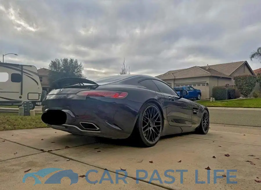 WDDYJ7HA2HA012295# 4