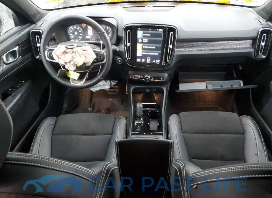 YV4162UM4N2700415# 8