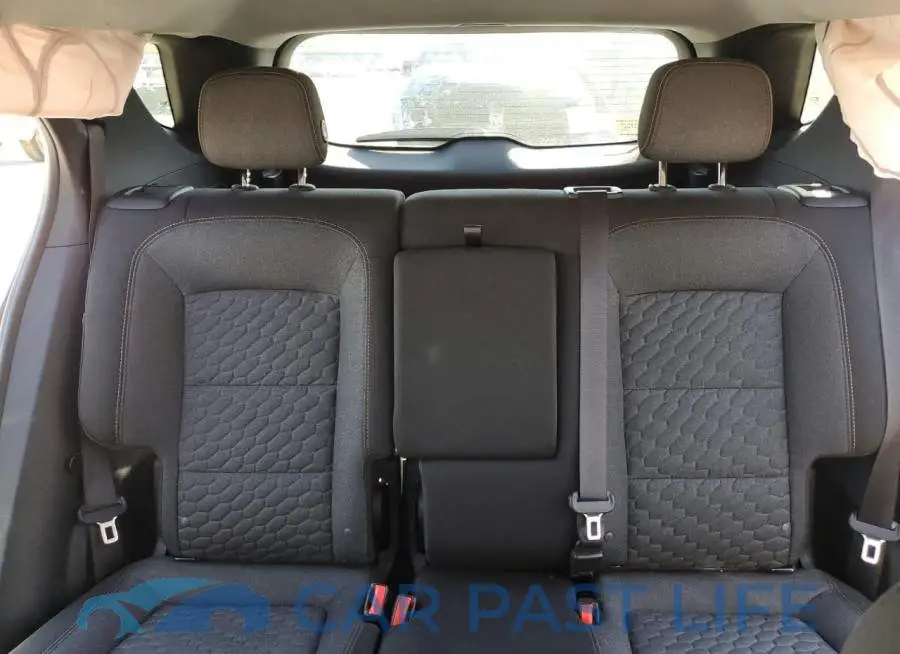 2GNAXKEV2L6259740# 10