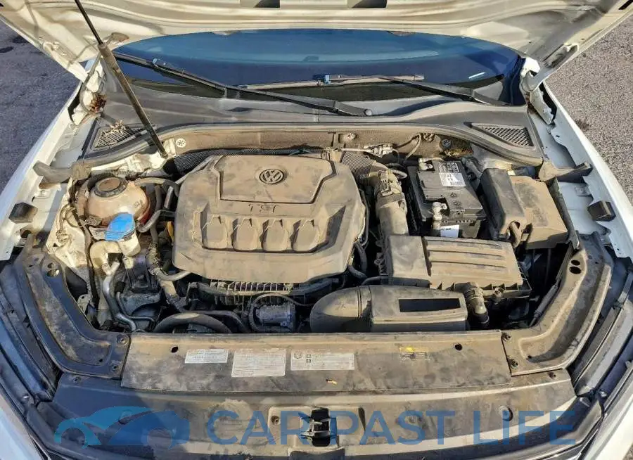 1VWLA7A31KC002480# 11