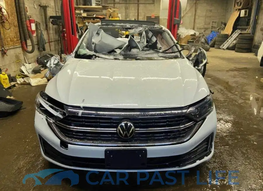 3VWGM7BUXRM069071# 5