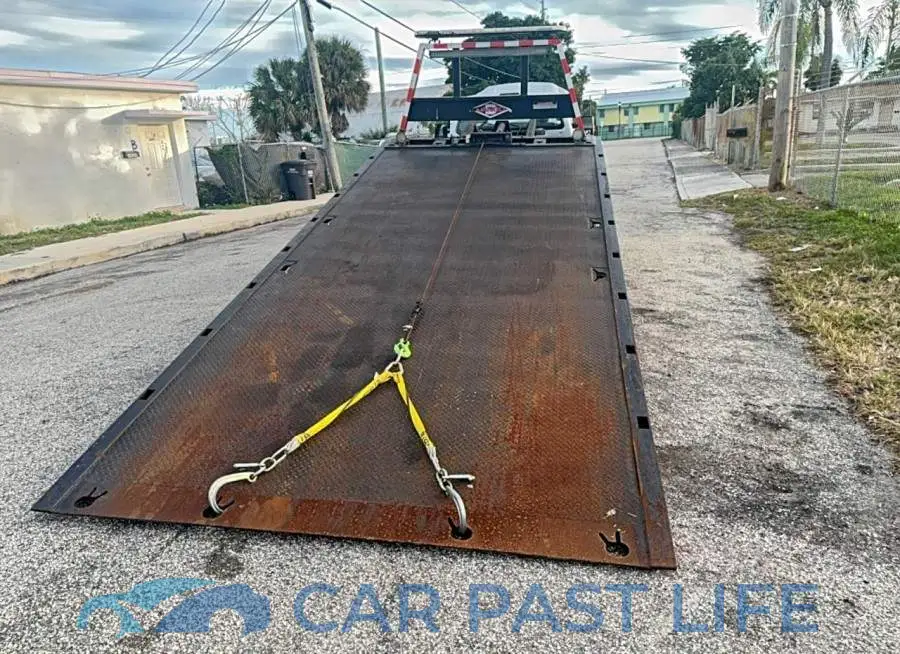 1FDUF5GT4GEA46257# 14