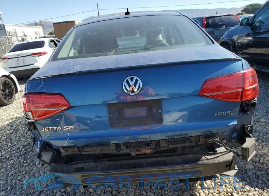 3VW637AJ8GM417565# 6