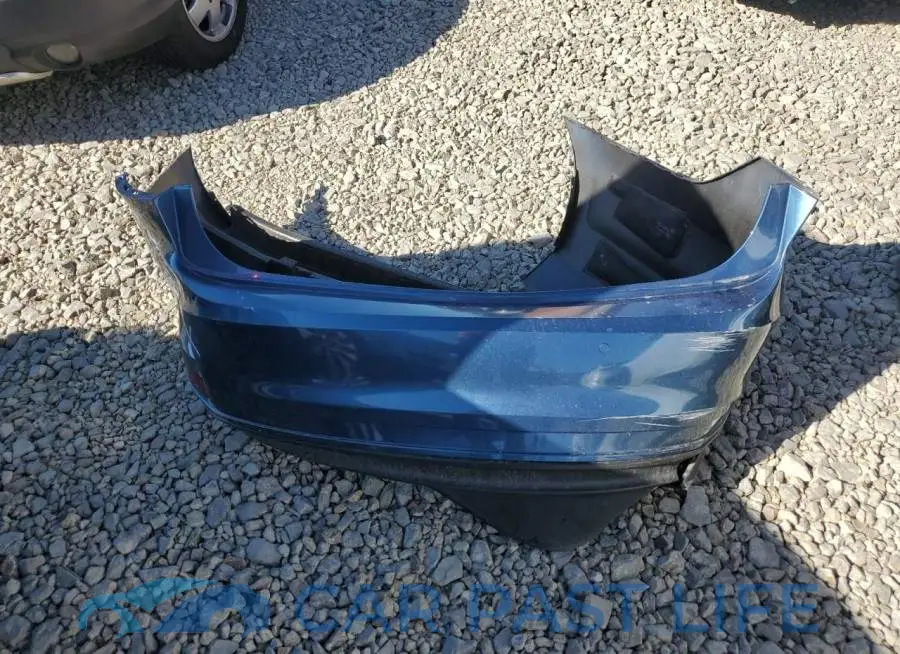 3VW637AJ8GM417565# 12