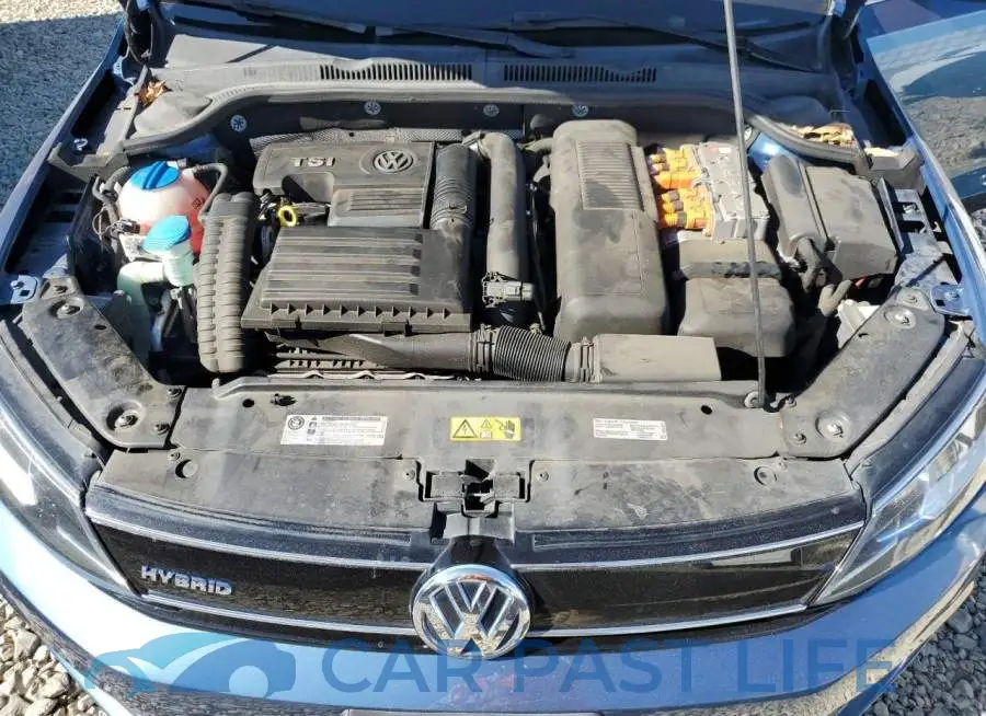 3VW637AJ8GM417565# 11