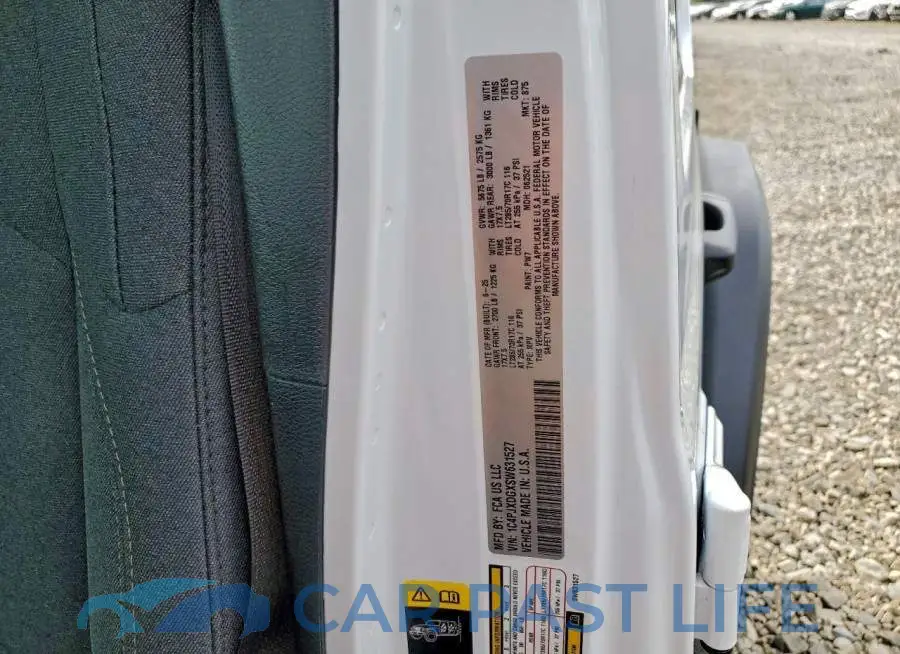 1C4PJXDGXSW631527# 13