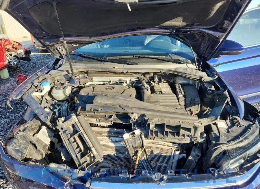 3VV4B7AXXNM141132# 12