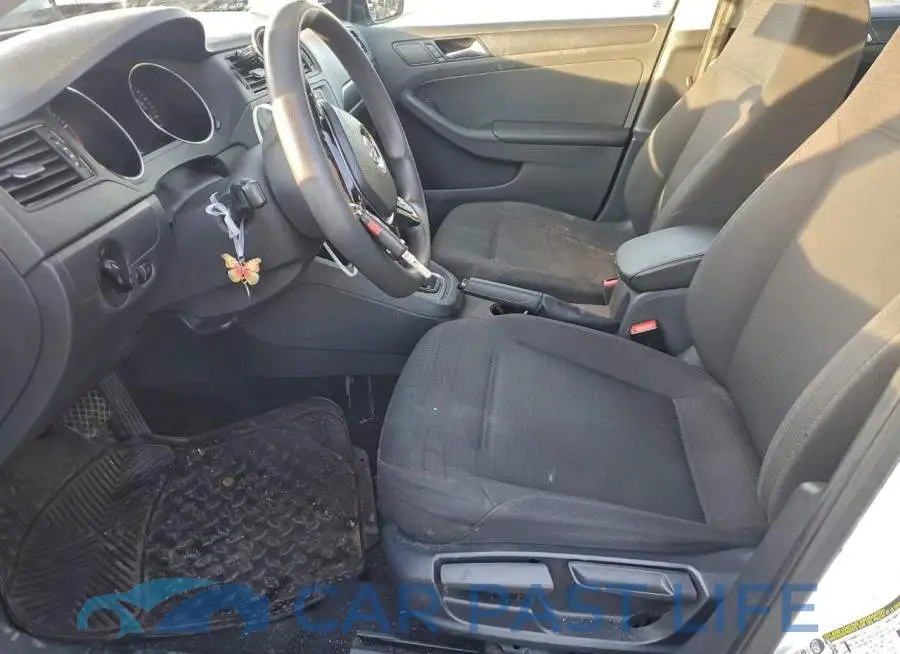3VW267AJ7GM270385# 7