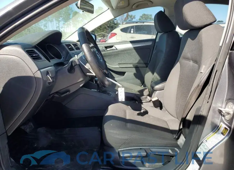 3VWD67AJ2GM261571# 7