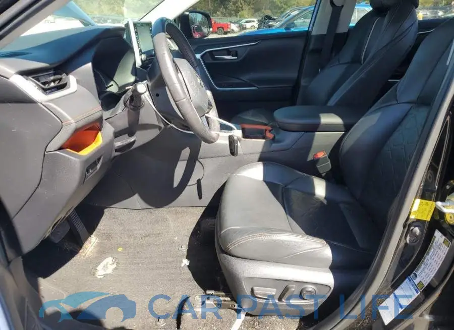 2T3J1RFV8MW157267# 7