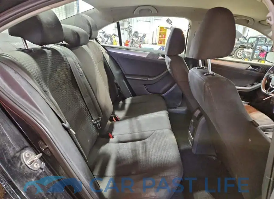 3VWD67AJ5GM251004# 10