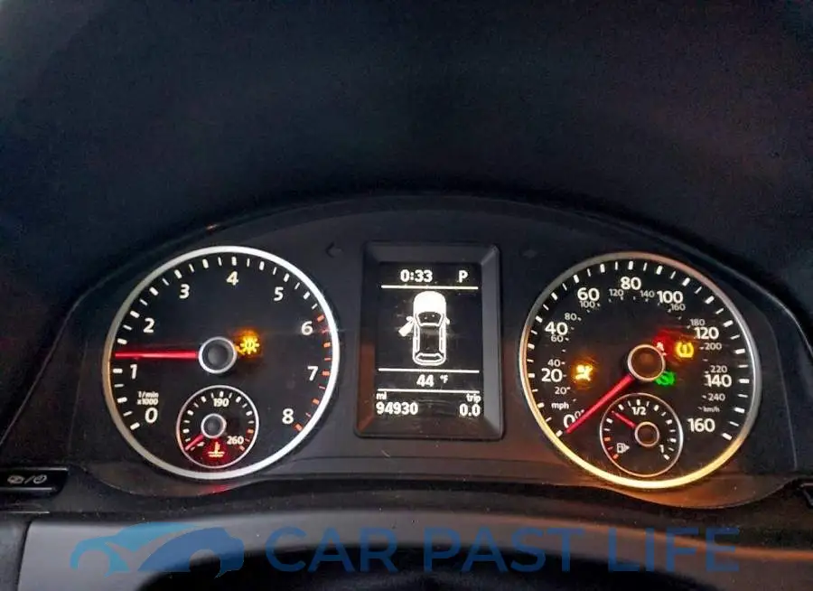 WVGAV7AX5GW601806# 9
