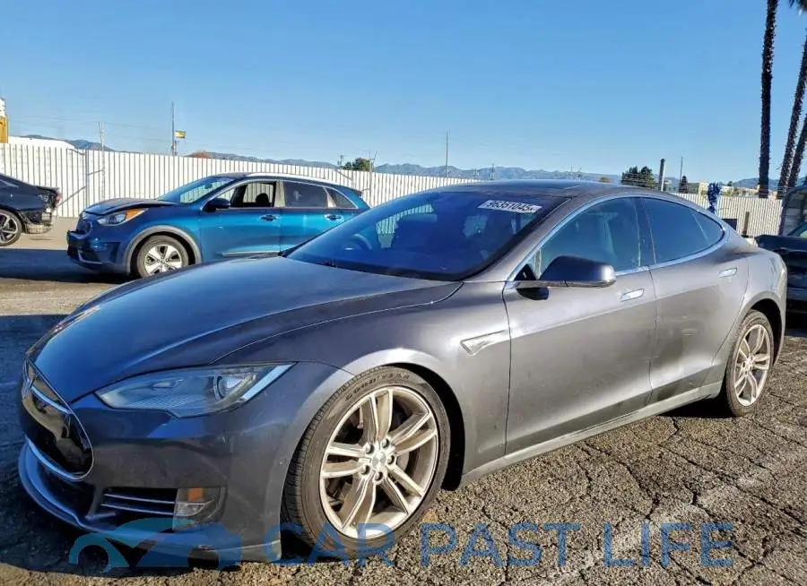 5YJSA1E20GF125744# 1