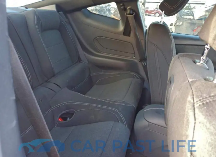 1FA6P8TH4S5126699# 10