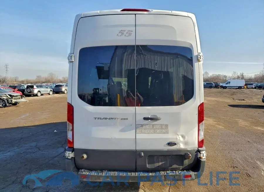 1FTYR3XM2GKA32353# 6