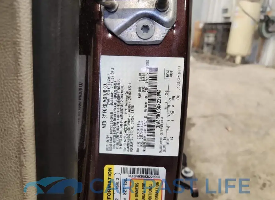 3FA6P0CD5KR229996# 12