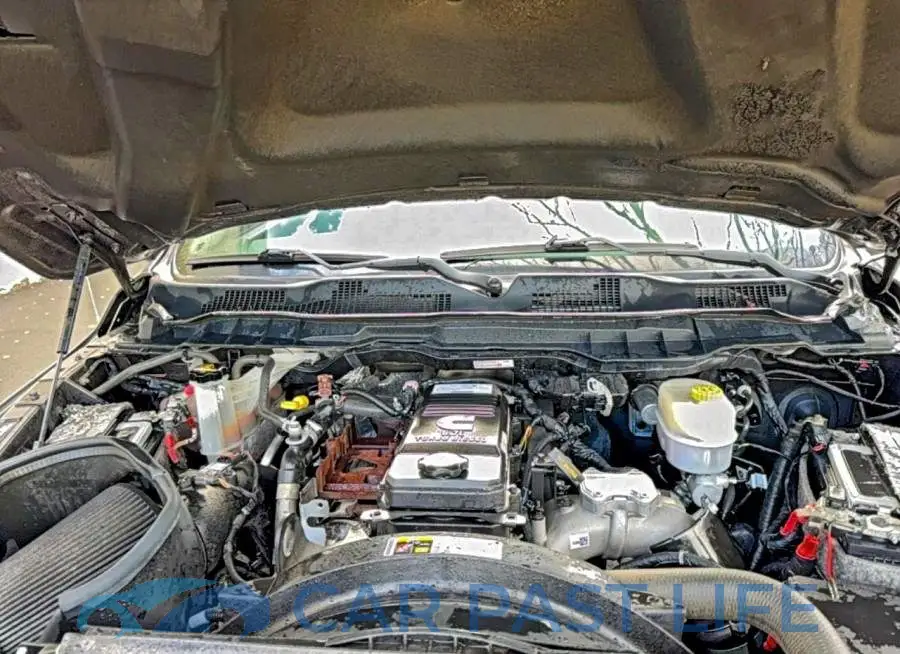 3C6UR5CL8JG415842# 7